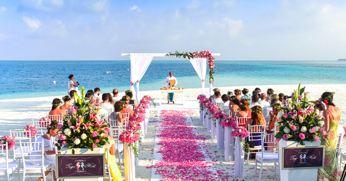 Join your friends' wedding celebration & save 25 - 30% on your Mauritius holiday with our Beachcomber Wedding Party Offer.