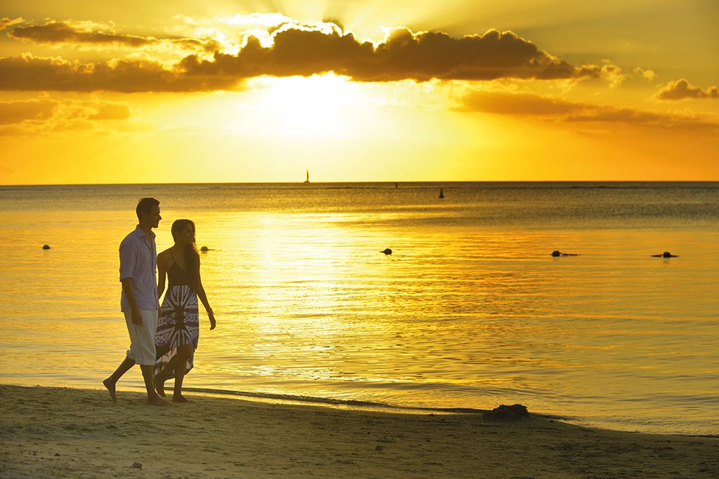 Beachcomber Mauritius Honeymoon Special 30% to 35% Off